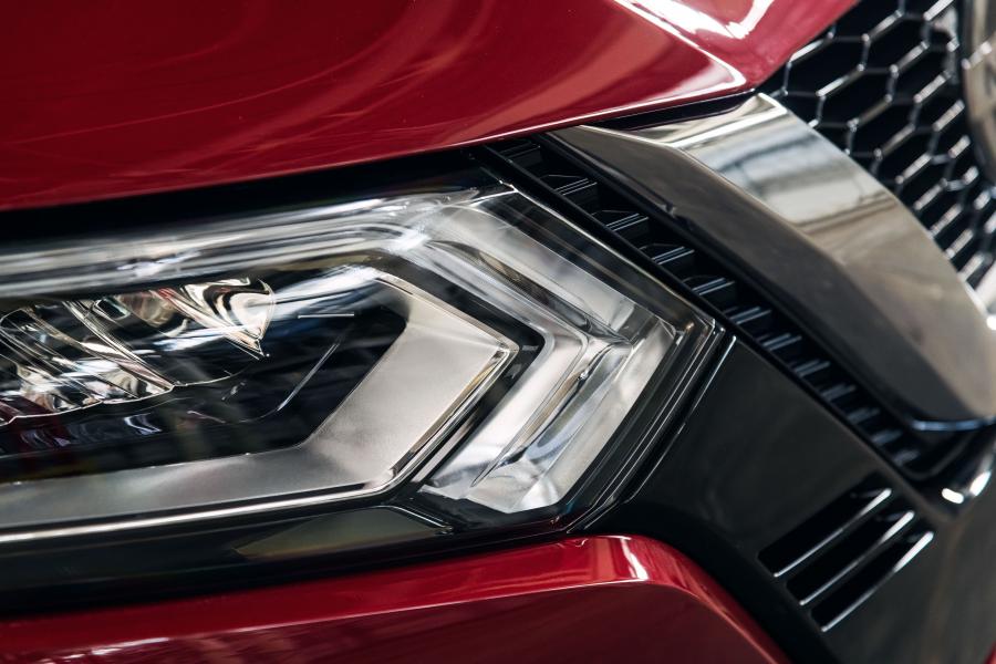 Детали экстерьера Nissan Rogue Sport 2019 года  (фото 13 из 40)